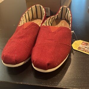 Brand new burgundy, Toms 11.5